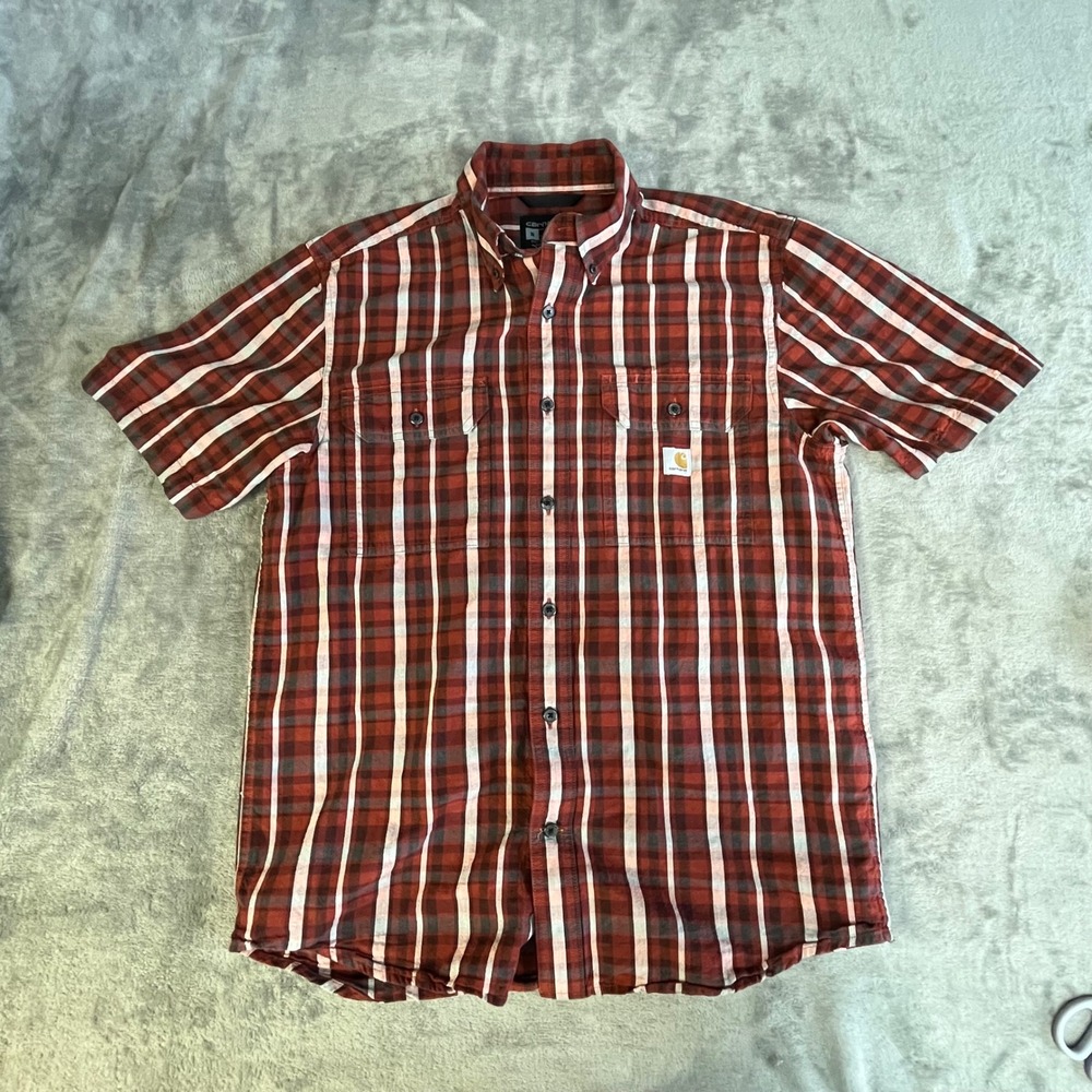 Carhartt Button Down Shirt Mens Medium Red Plaid Loose Fit TW4625-M Short Sleeve